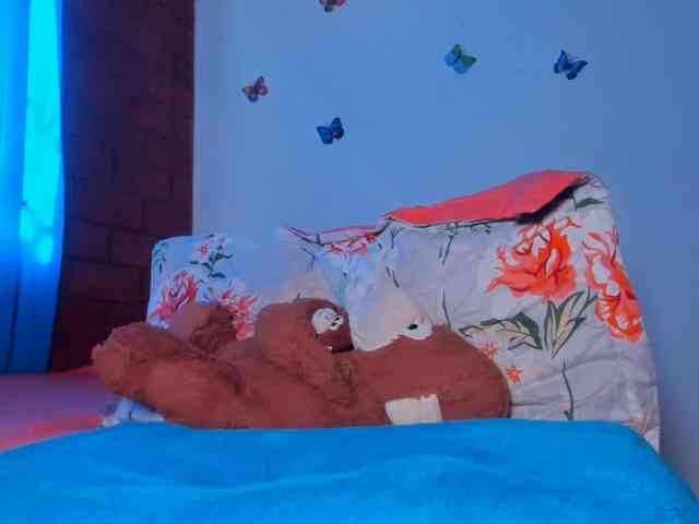 CandyBrowm webcam