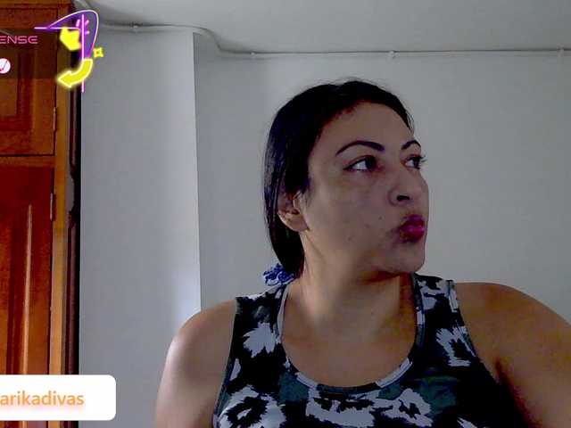 ErikaMartinez live cam on BongaCams