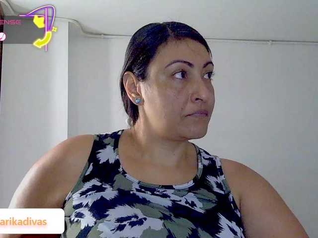 ErikaMartinez live cam on BongaCams