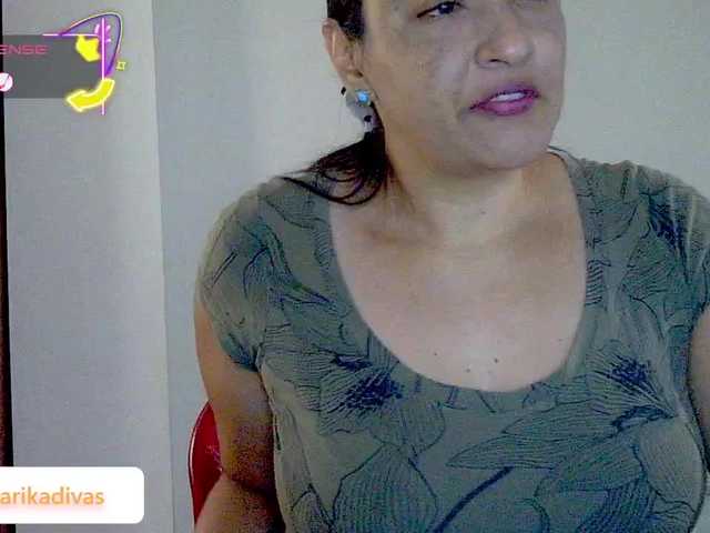 ErikaMartinez live cam on BongaCams