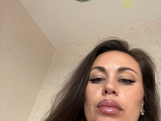 -Hennessy- Porn Show