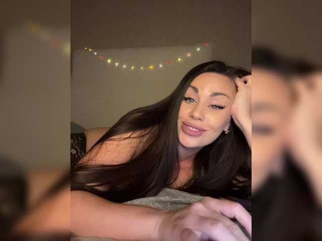 -Hennessy- live cam preview