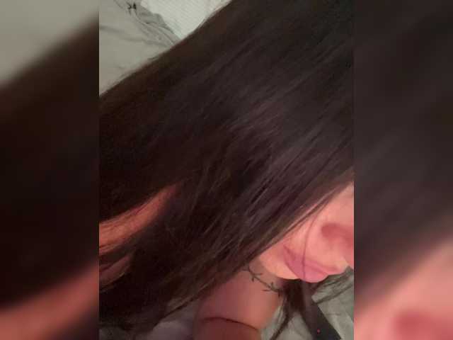 -Hennessy- live webcam show