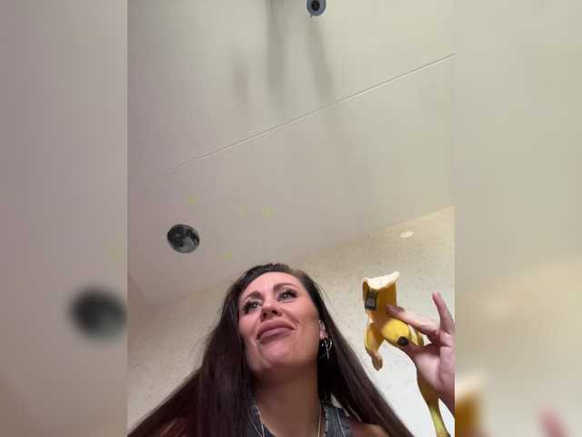 -Hennessy- live cam preview