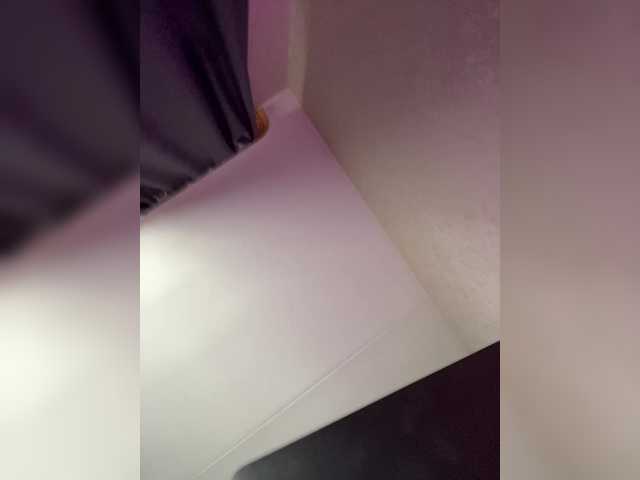 -Hennessy-'s BongaCams profile