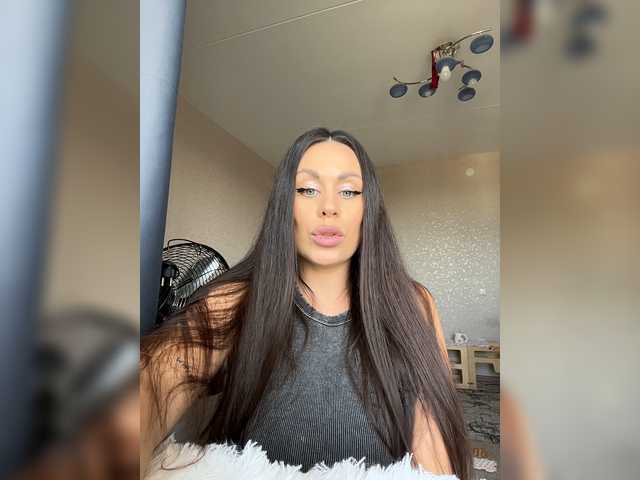 Live трансляция -Hennessy- - slutnetki.online