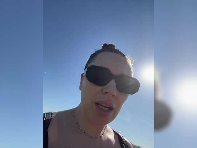 go to chat with -Hennessy-