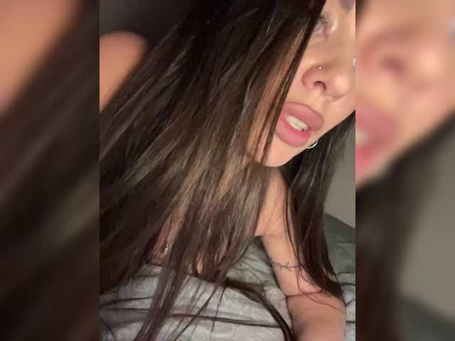 -Hennessy- live cam on BongaCams