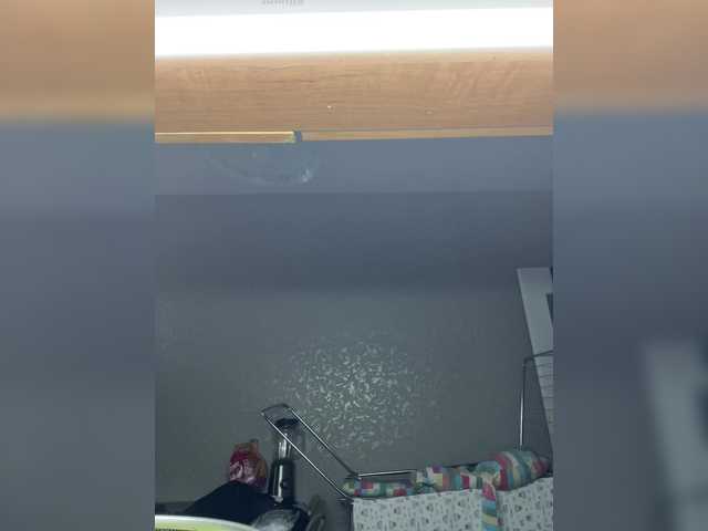  -Hennessy- chat room