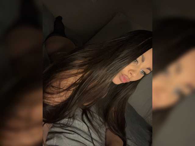 -Hennessy- live cam on BongaCams