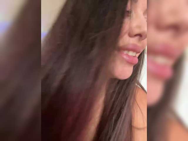 -Hennessy- Live Cam