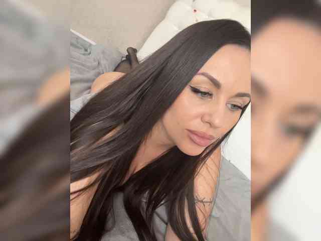 -Hennessy- webcam