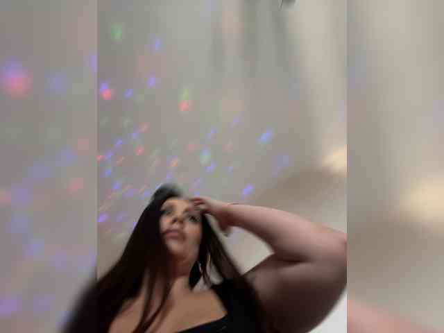 -Hennessy- webcam