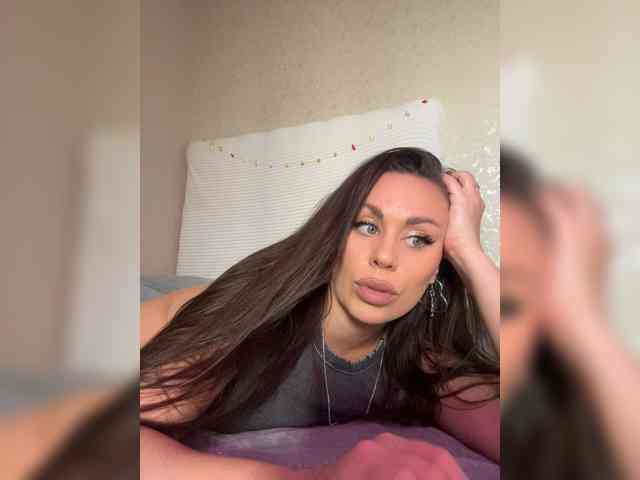 -Hennessy- webcam