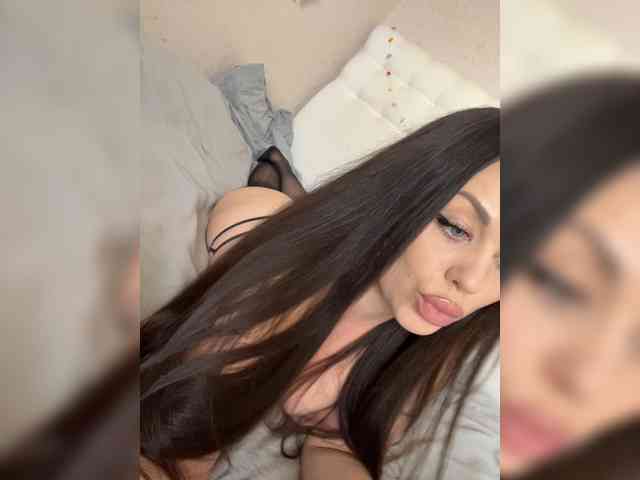 -Hennessy- webcam