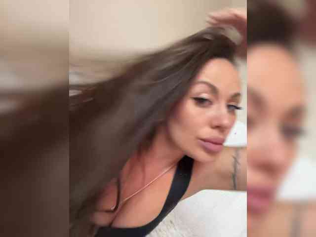 -Hennessy- webcam