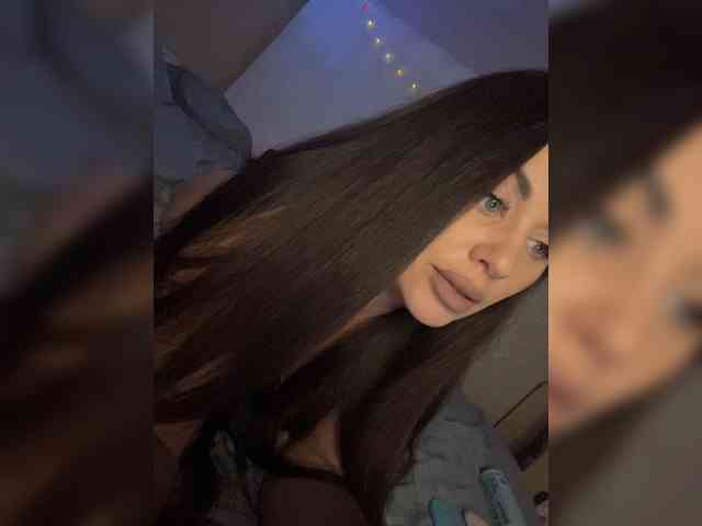 -Hennessy- webcam