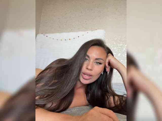 -Hennessy- webcam