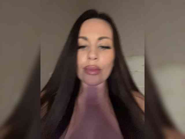 Acest model este live acum. -Hennessy-
