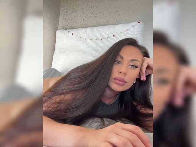 -Hennessy- webcam