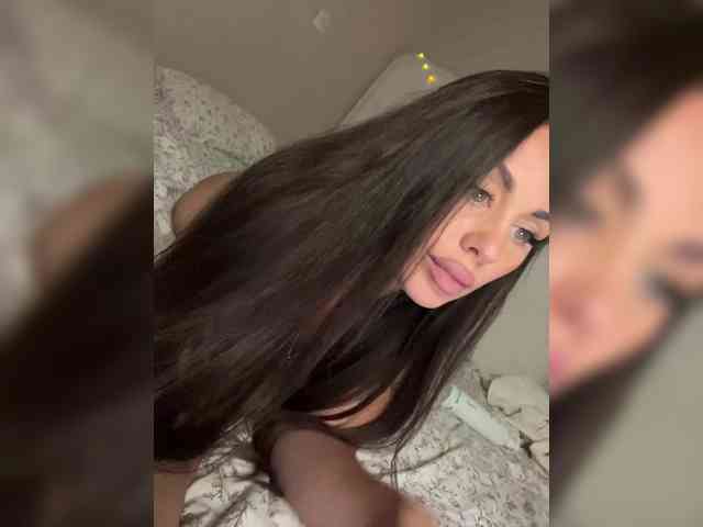 -Hennessy- webcam