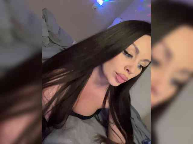 -Hennessy- webcam