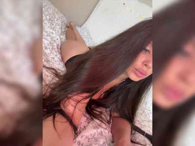 -Hennessy- webcam