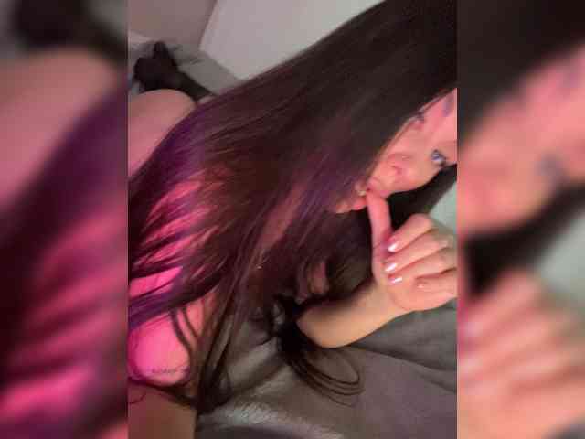 -Hennessy- webcam