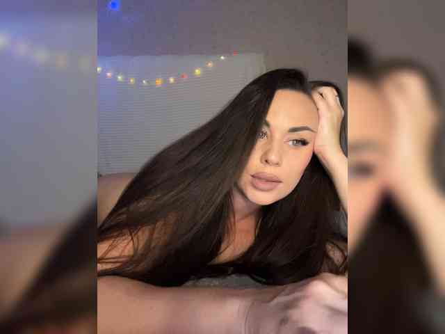 -Hennessy- webcam