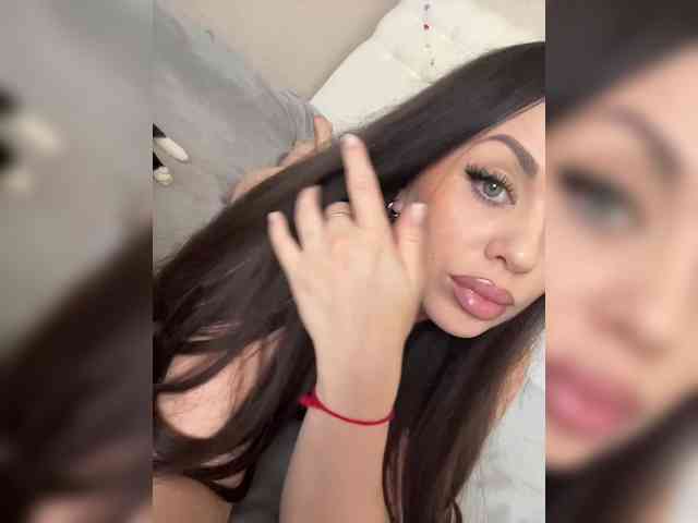 -Hennessy- webcam