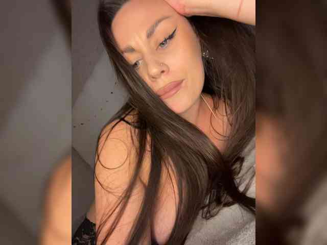 -Hennessy- webcam