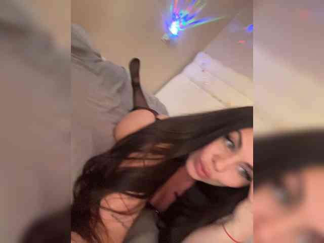 -Hennessy- webcam