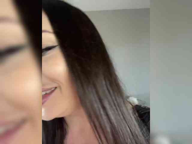 -Hennessy- webcam