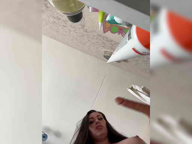 -Hennessy- webcam