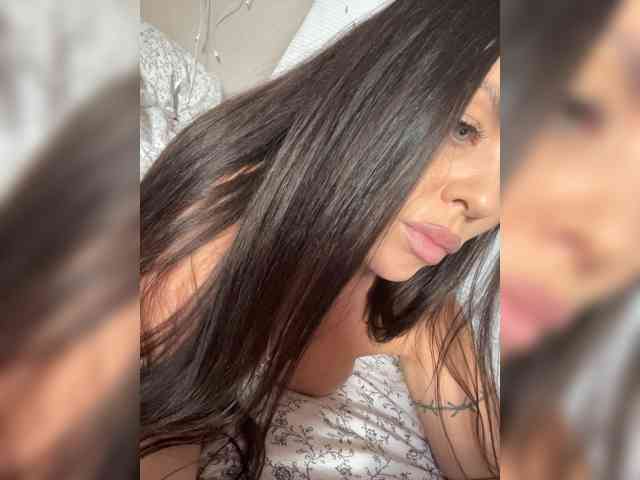 -Hennessy- webcam