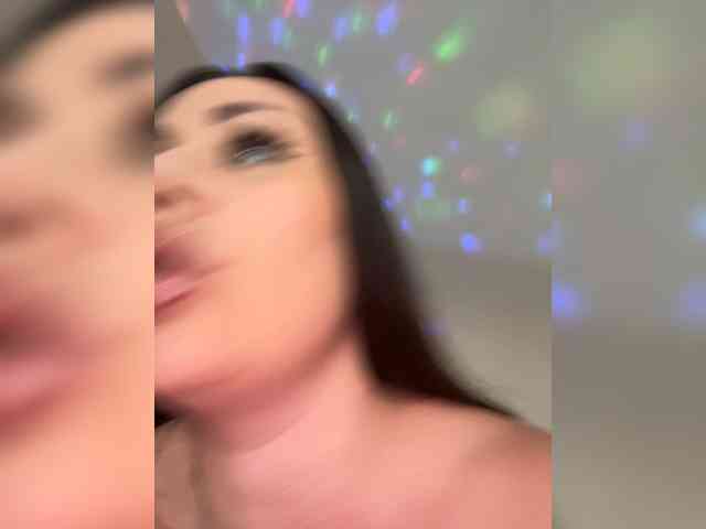 -Hennessy- webcam