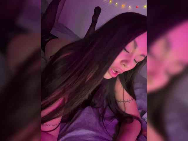 -Hennessy- webcam