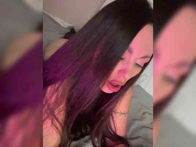 -Hennessy- webcam