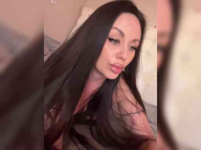 -Hennessy- webcam