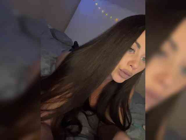 -Hennessy- webcam