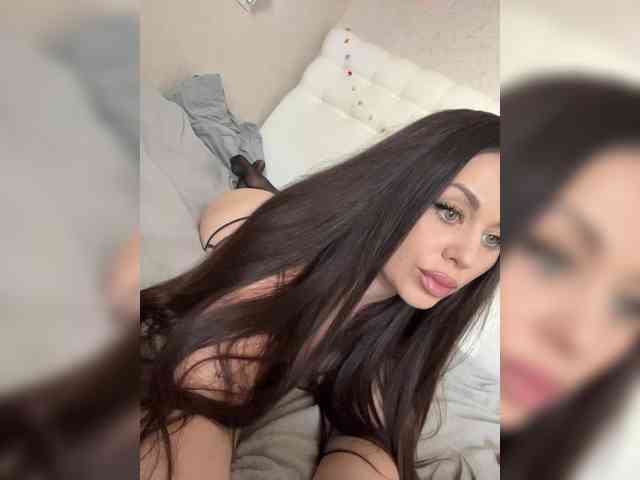 -Hennessy- webcam