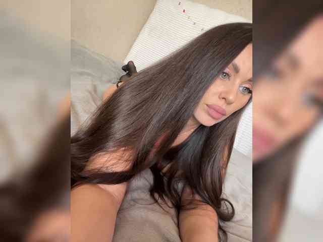 -Hennessy- webcam
