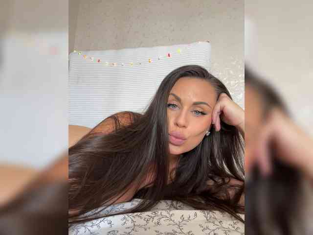 -Hennessy- webcam