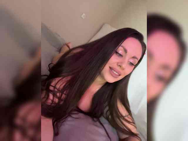 -Hennessy- webcam