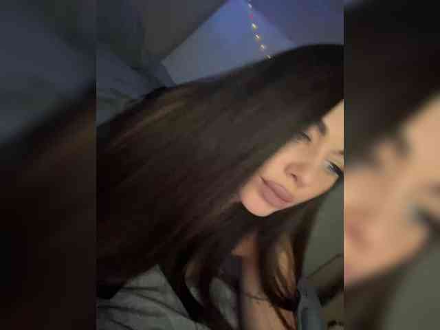 -Hennessy- webcam