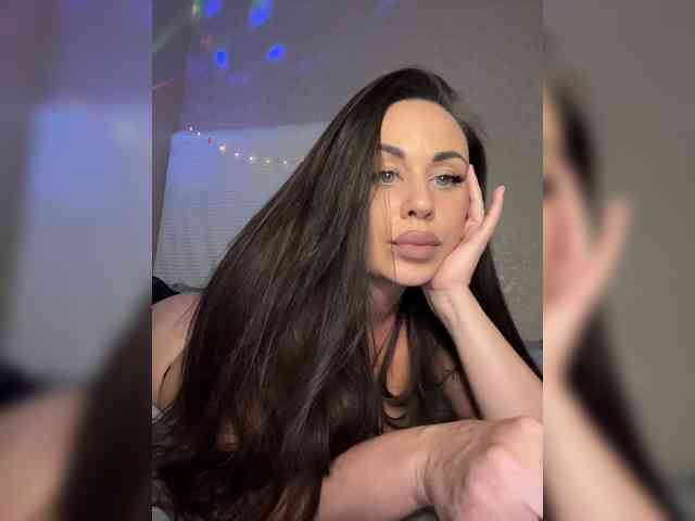-Hennessy- webcam