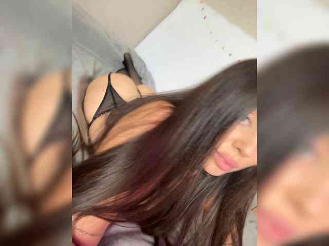 -Hennessy- webcam