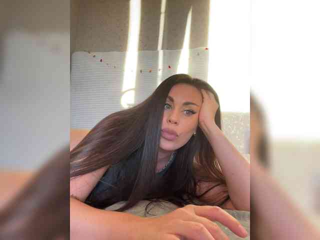 -Hennessy- webcam