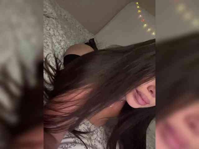 -Hennessy- webcam