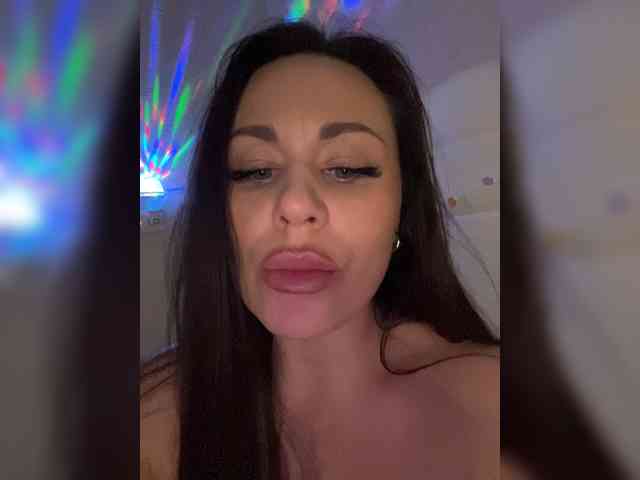 -Hennessy- webcam